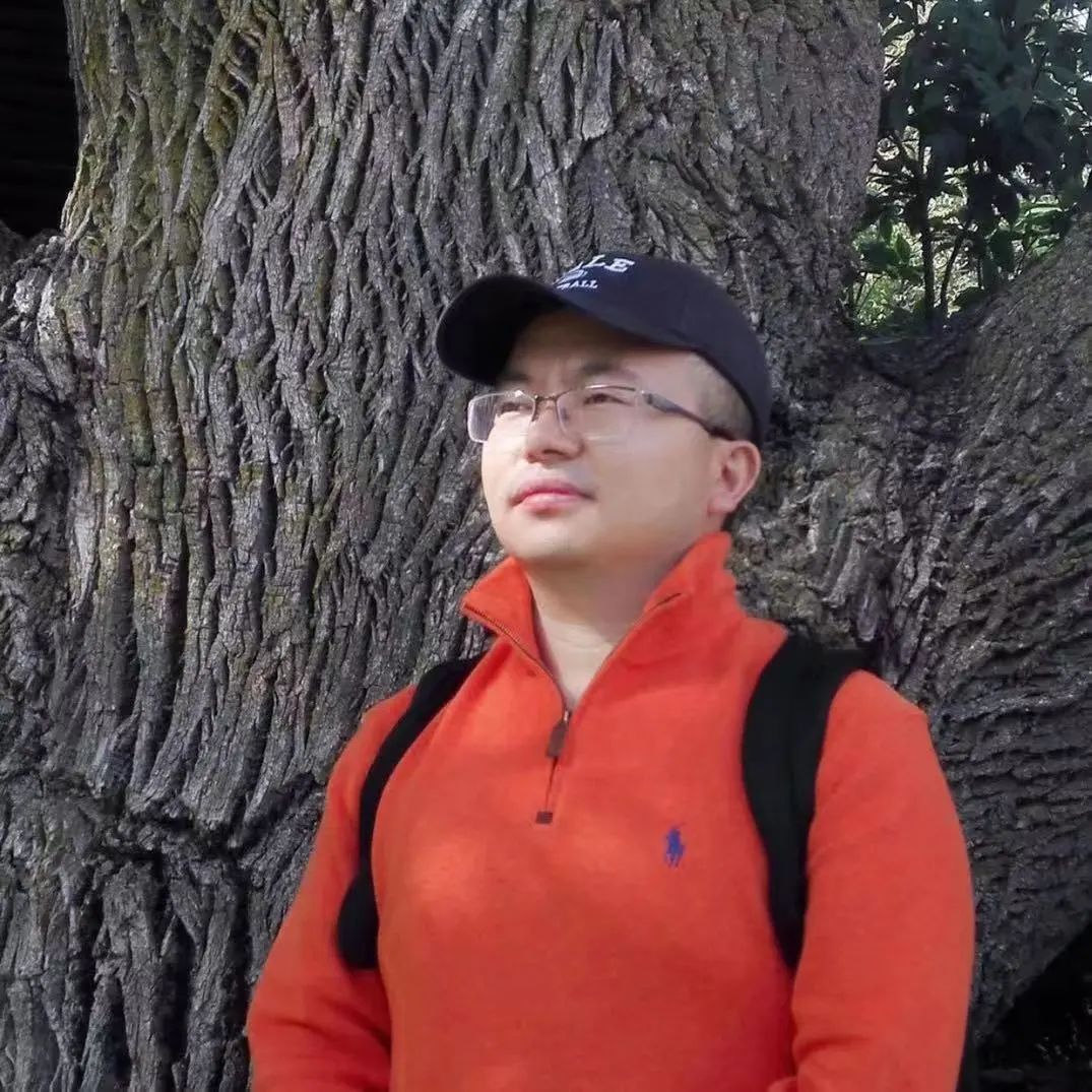 7370b02a6d74a5176ffa3ab904b5437.png 图片